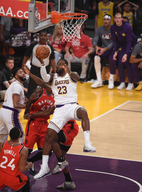 本场首节的 本场首节的